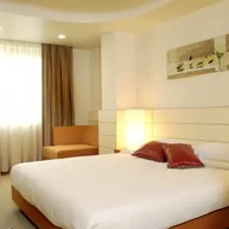호텔 Divan