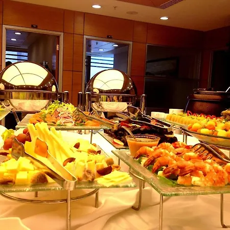 Divan Hotell 4*